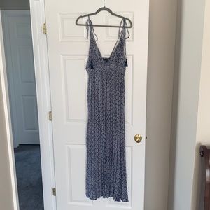Lulu’s navy blue patterned tie strap maxi